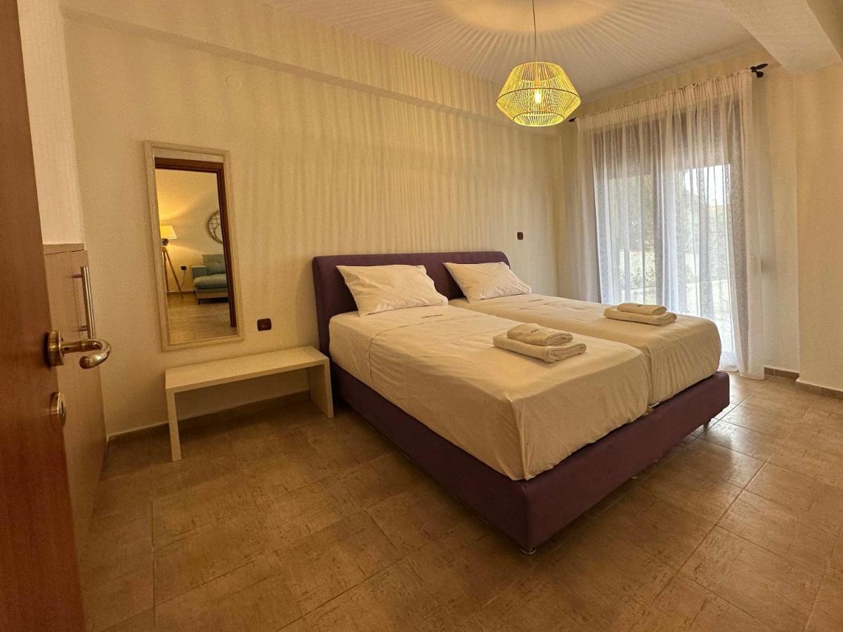 Captain'S Apartments Pefkochori Bagian luar foto
